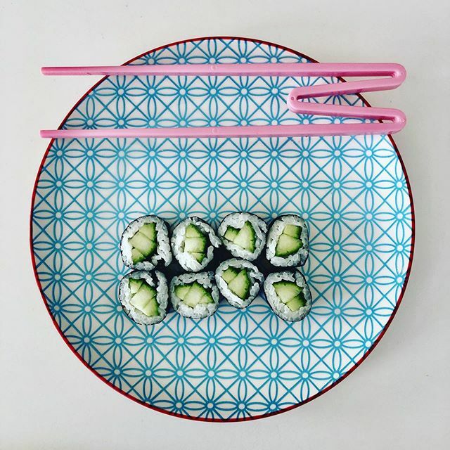 AntPearson's tweet photo. Sushi for beginners https://t.co/EHmrMmVjmi https://t.co/wdtThRvkMW
