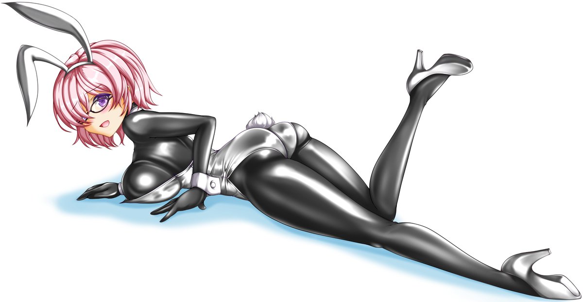 こっちに白バニーマシュ置いておきますね!
白い衣装からラバーが透ける感じを出したかったんです。 