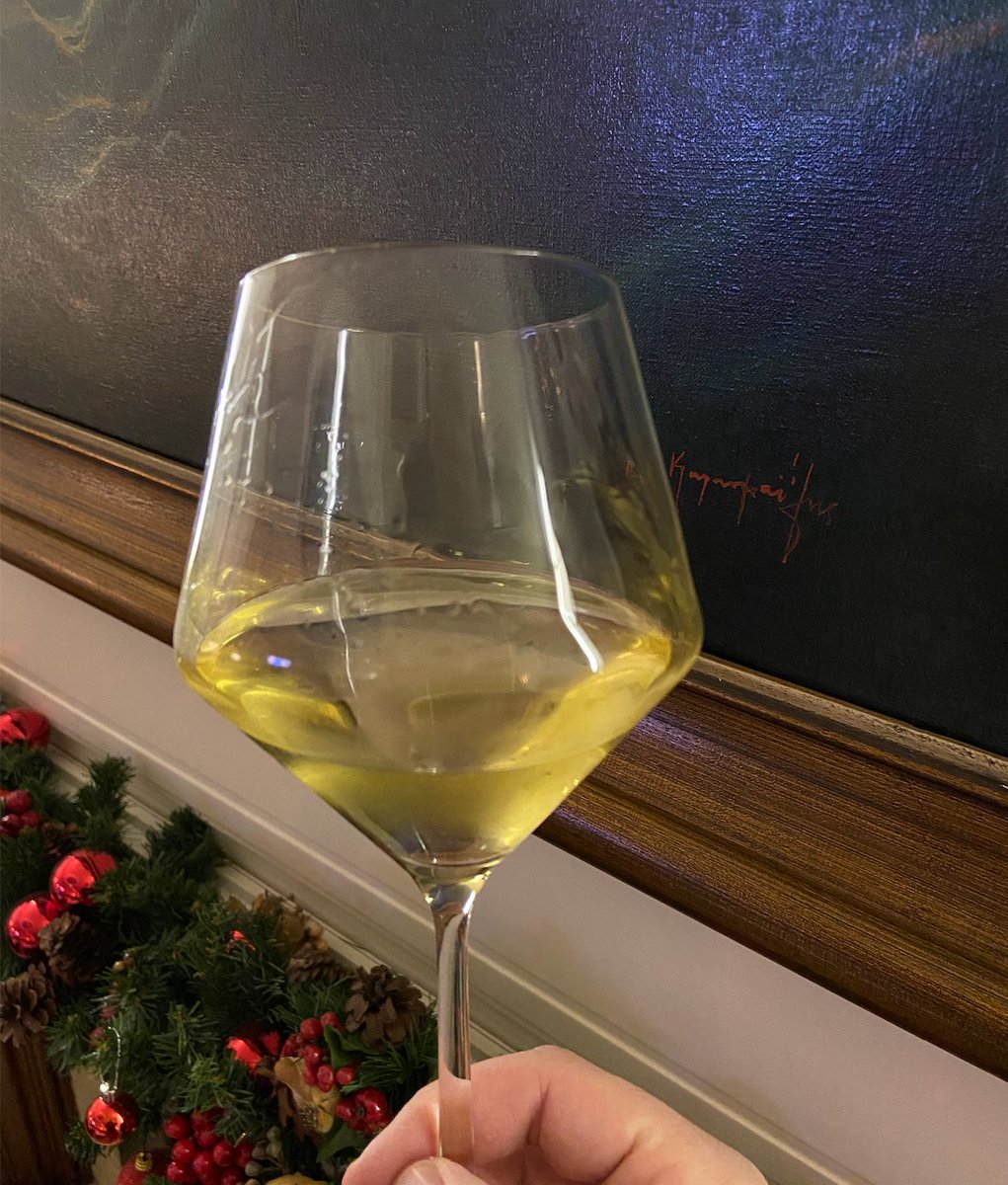 TouratzisUmami's tweet photo. Viognier is back! 
#TUevents #Viognier #wine #whitewine #NowWine https://t.co/hkbhaCbdqr