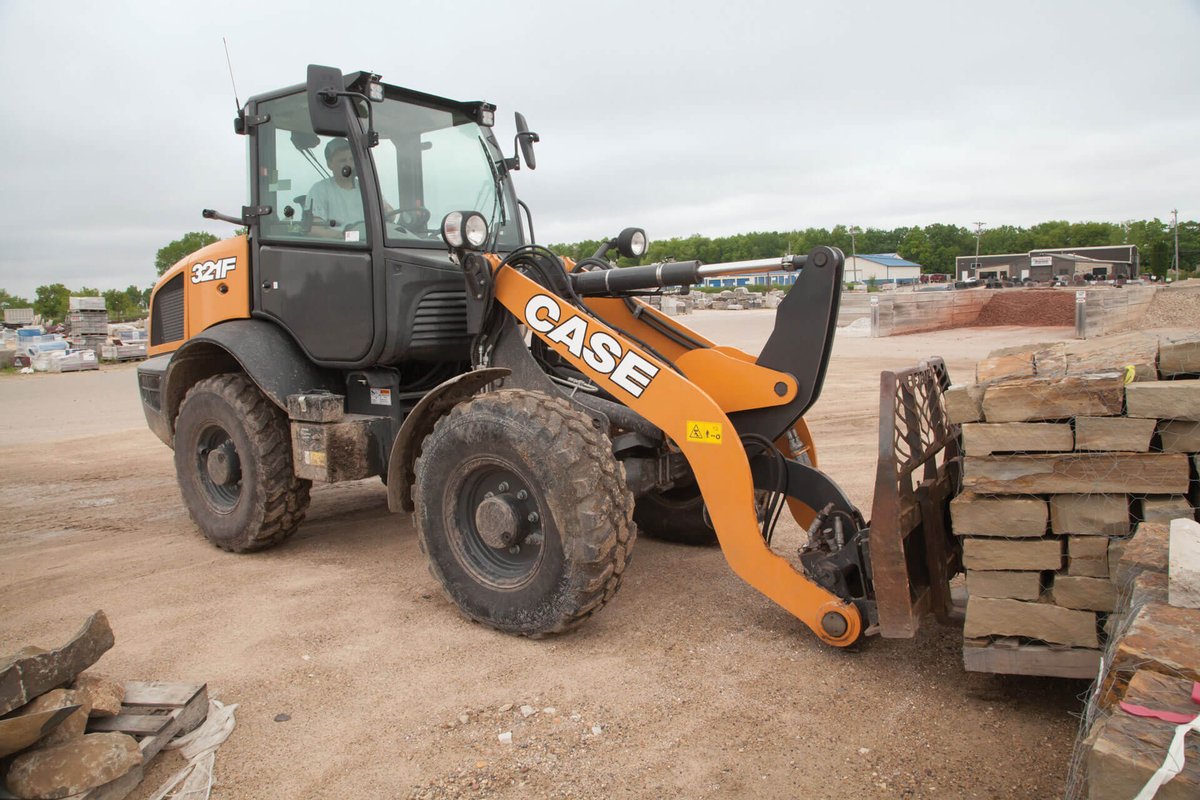 rockanddirt's tweet image. CASE UPGRADES F SERIES COMPACT WHEEL LOADERS WITH ELECTRO-HYDRAULIC CONTROLS! Find out more at blog.rockanddirt.com/industry-news/… #CaseCE #CompactWheelLoaders
