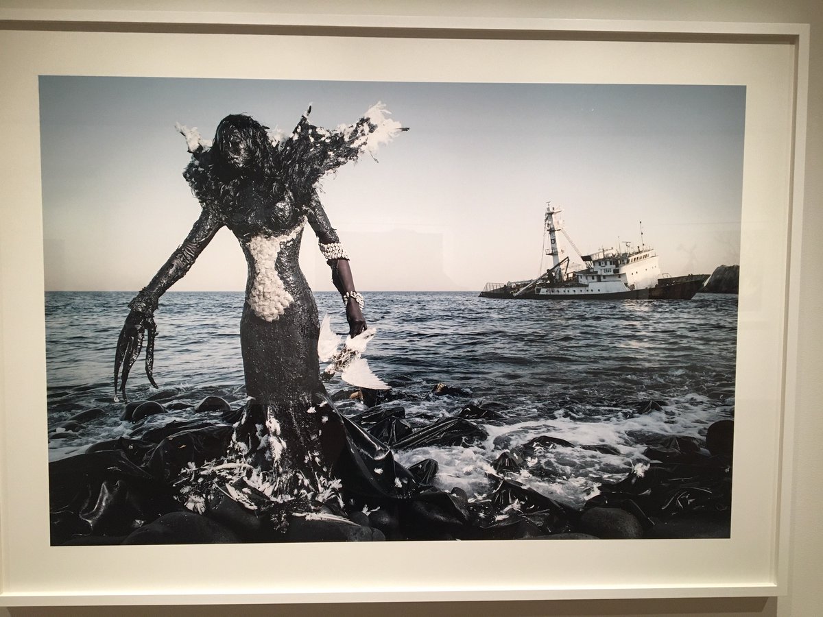 WiscWaterLib's tweet photo. Only a few days left to catch these amazing exhibits @ChazenArtUW - both give us much to think about regarding our relationship with "stuff." Inspiration for our '20 New Year's resolution?
Both close January 5, 2020, except 12/31 and 1/1.
#PlasticEntanglements
#FabriceMonteiro https://t.co/95PLvM5fMZ