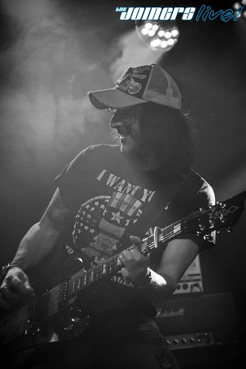 outlaworchestra's tweet photo. 📸 by Michael Berkeley 
.
#electricguitar #joinerslive #southampton #southamptonmusic #westernsands #country #rock #countryrock #ukcountrymusic #britishcountry #ukcountry #newmusic #ukmusic #outlaw #outlawcountry #blackandwhite #musicphotography #ukrock #joiners https://t.co/wdGPUsVTHJ
