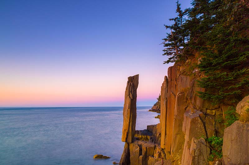 MiningNS's tweet photo. Many parts of #NovaScotia are rock formed from #lava from ancient #volcanoes, including #CapeForchu in #Yarmouth County, #DigbyNeck, the #NorthMountain and much of southeastern #CapeBreton including #Louisburg.
#BalancingRock in the #BayofFundy is volcanic rock.
#nspoli #ns #cb https://t.co/j52wjOXlEU