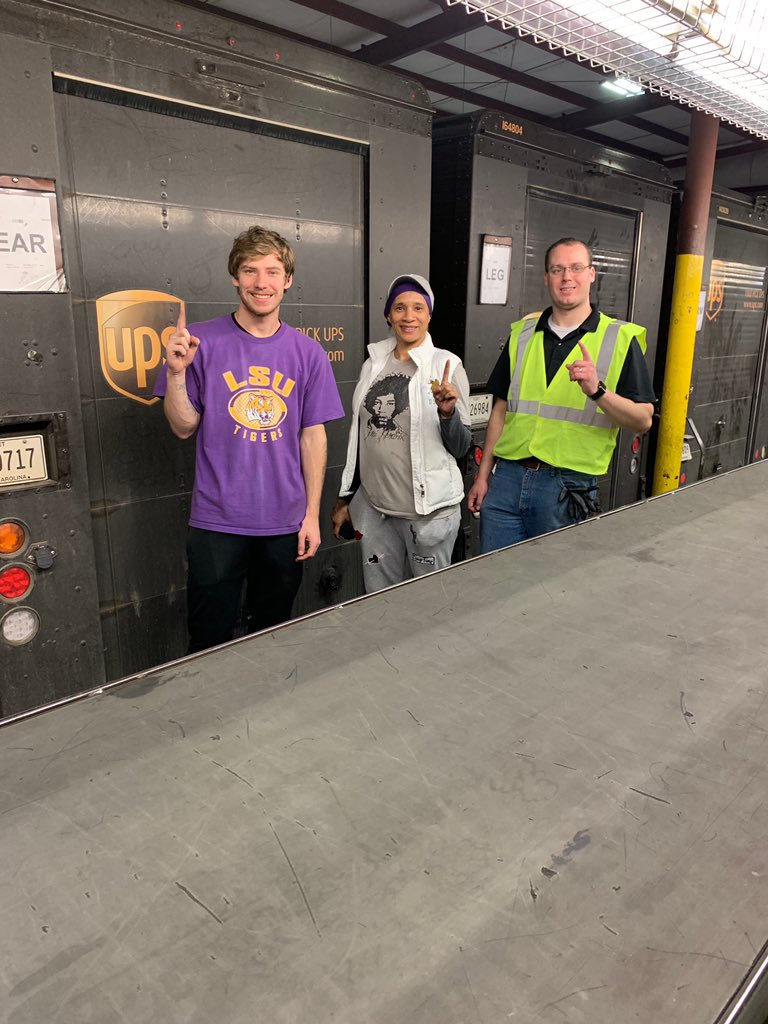 hill_ups's tweet photo. Closing the year with a closed door effort!!! #DoorsDown #RockHillPreload https://t.co/RL3GIrxZSx
