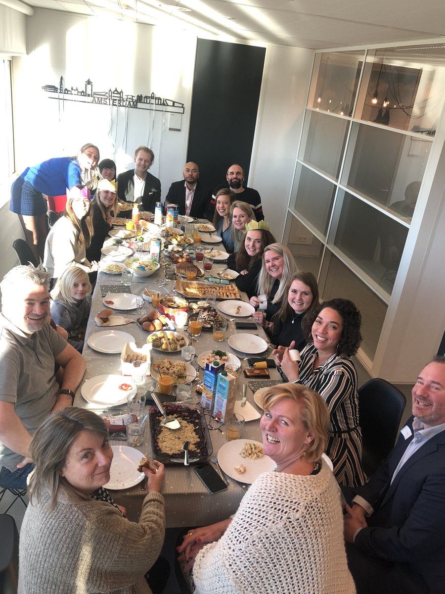 Iedereen nam vandaag zelfgemaakte hapjes mee voor de lunch om 2019 goed af te sluiten!

Everyone brought home-made snacks for lunch today to end 2019 well together!

-
-
-
#independentrecruiters #recruitment #2019