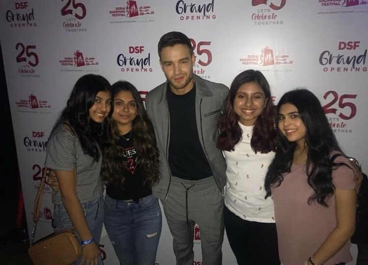 This Video is everythingLiam surprising fans in NYC 