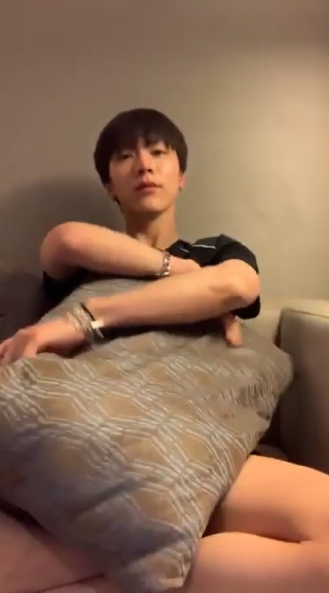 he11noteque's tweet photo. ท่าดื้อมาก เตรียมเถียงแร้วนะ https://t.co/ef8ZpXu7S6