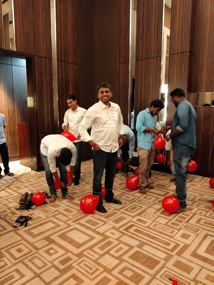 w2ssolutions's tweet photo. Hold on tight! Its time to blast some balloons.
#W2SSolutions #GameMode #BaloonBlast #Energy #AnnualCelebration #TeamW2S #Glimpse https://t.co/VrGEbon3kS