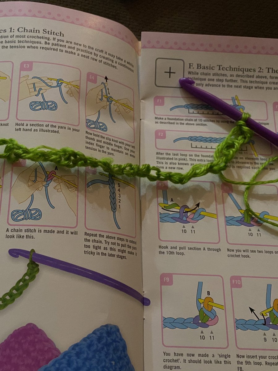 silea's tweet photo. A start. Not a great start, but a start. #learningToCrochet https://t.co/2qsK3EhNRq