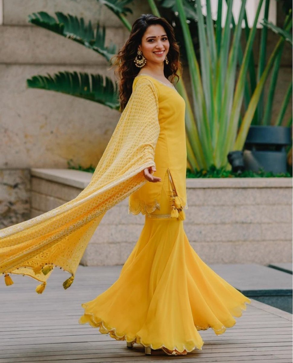 tamannaah as cupcakes: a thread ♡