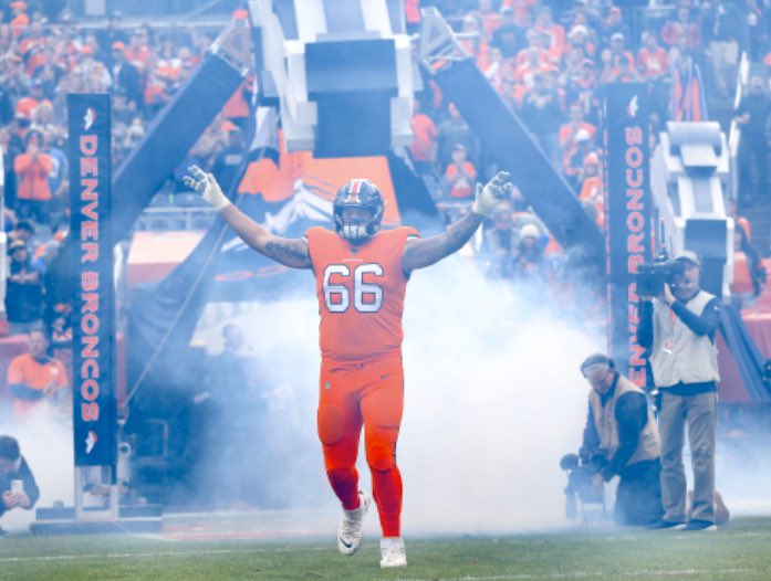 Dalton_Risner66's tweet photo. I was Destined for this Life... This is my Destiny 😤 I Love you Denver❗️🔶🔷 Rookie Year in the 📚✔️🔙🔛🔝🔜 https://t.co/BhBDpqOn7M