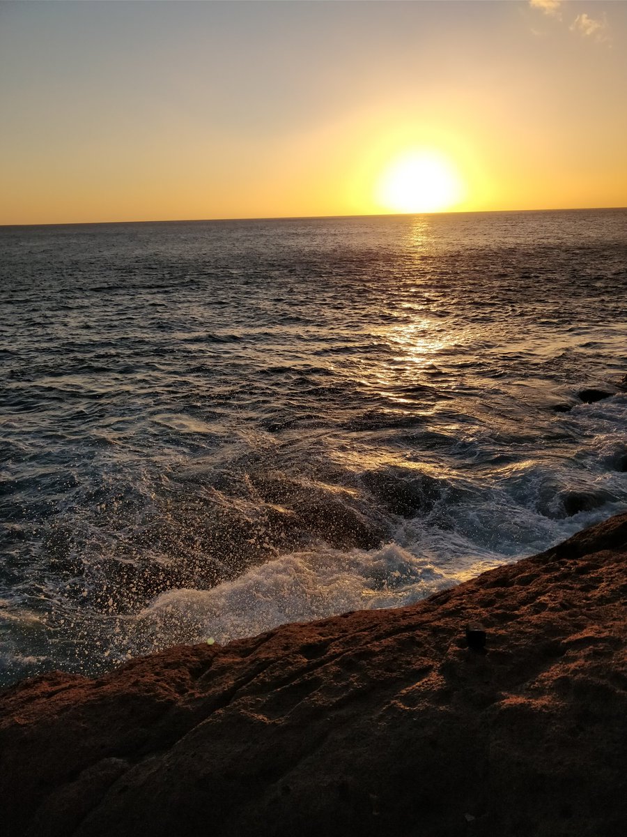 Phylocide's tweet photo. #missingthisplace #grancanaria #wanttogobacktolivethereagain #ormaybefurther https://t.co/7VAKHEezJe