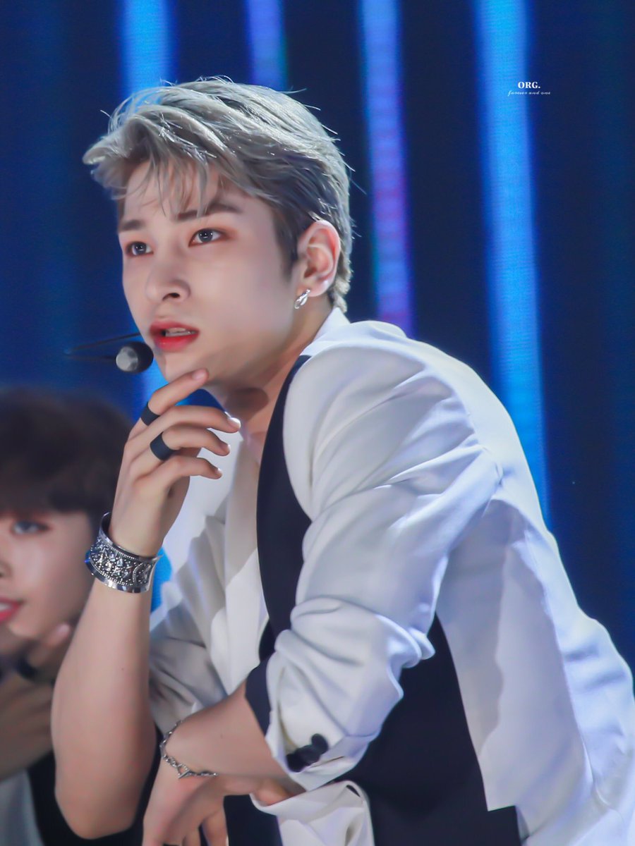 forlhg's tweet photo. 190901 포항 더쇼 HQ

#X1 #엑스원 #Leehangyul #Hangyul #이한결 #한결 #ハンギョル

콤백 하자 !! https://t.co/3W6iD7aXA8