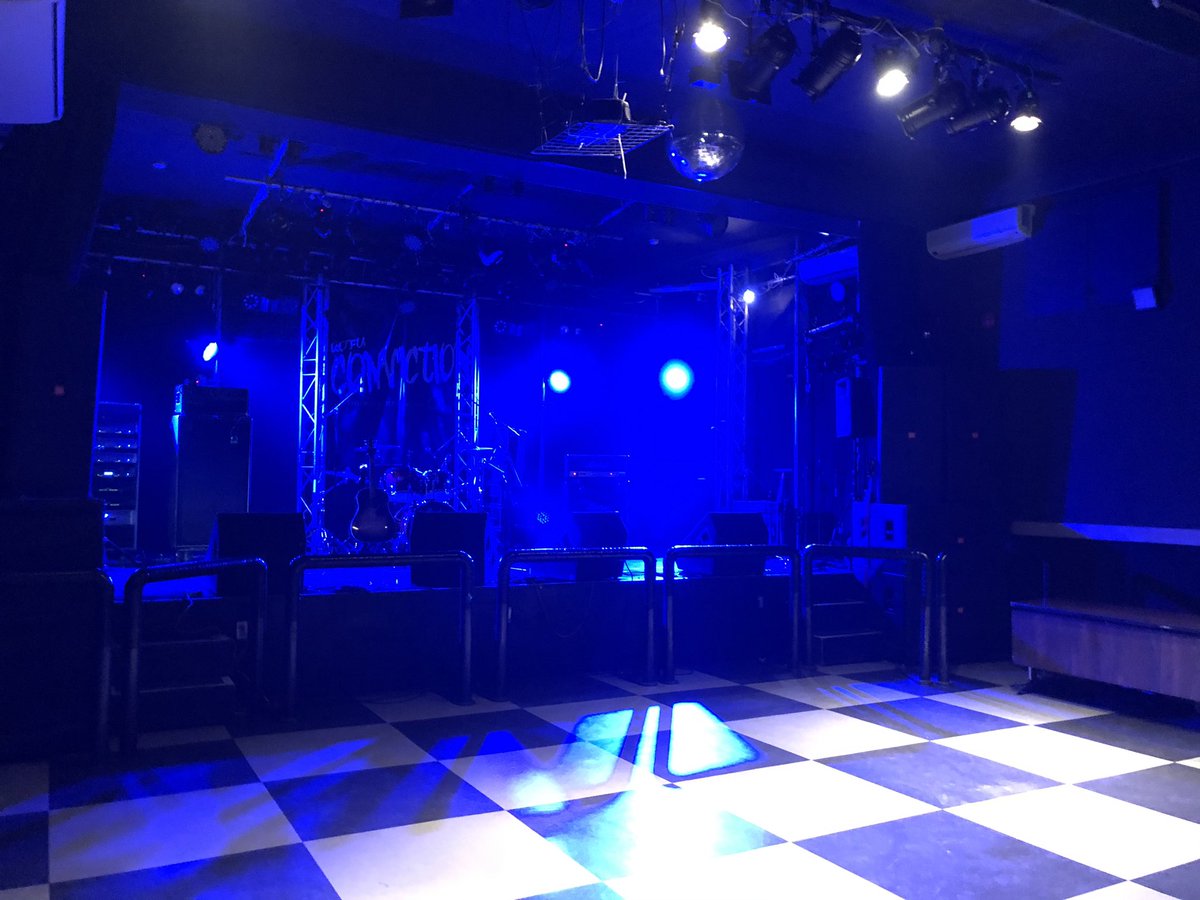 stand_cycle's tweet photo. 2019/12/28(土)
甲府CONVICTION

CYCLE STAND
セットリスト

1.  I
2. 星が別つ時
3. アスタリスク
4. 春夏秋冬
5. 眠れない夜
6. minus one

ライブ納めとなりました。
来年は、バンドとして更に多くの事にチャレンジしていきたいです😄

#甲府conviction  #コンビク #コンビクション #CYCLESTAND https://t.co/q1IWrikzwJ