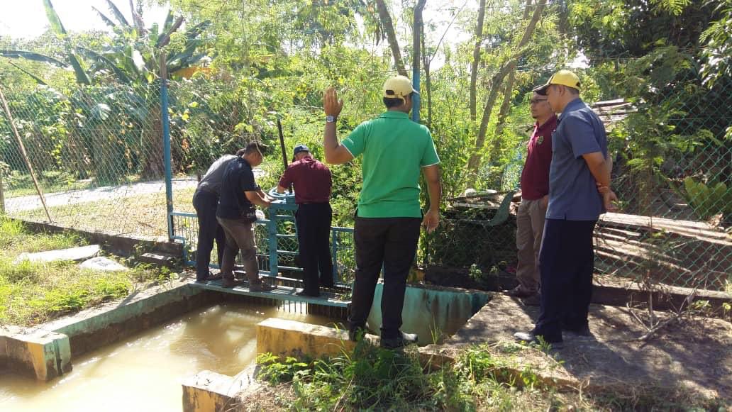 mada_malaysia's tweet photo. Pemantauan keperluan air bersama TPW (T) Wilayah 2 di kawasan Kampung Belukar, Kampung Pochan, &amp; Kampung Kubang Belut, (MADA baru), PPK A2, Kodiang

#madamabeles https://t.co/P5VobXEEkI
