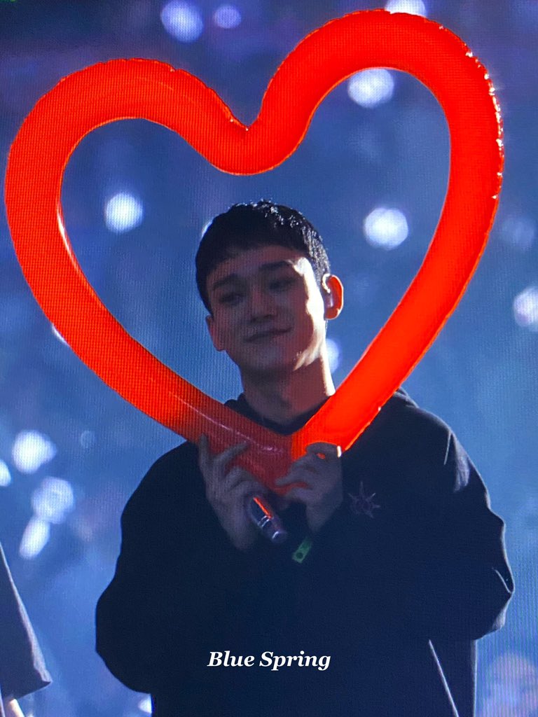 BlueSpring_xo's tweet photo. 191230 EXplOrationdot #첸 #종대 #CHEN
#EXO #엑소
#익스플로레이션 #OBSESSION
#EXplOrationDotInSeoulD2
@weareoneEXO @exoonearewe https://t.co/w2sLw6Bad7