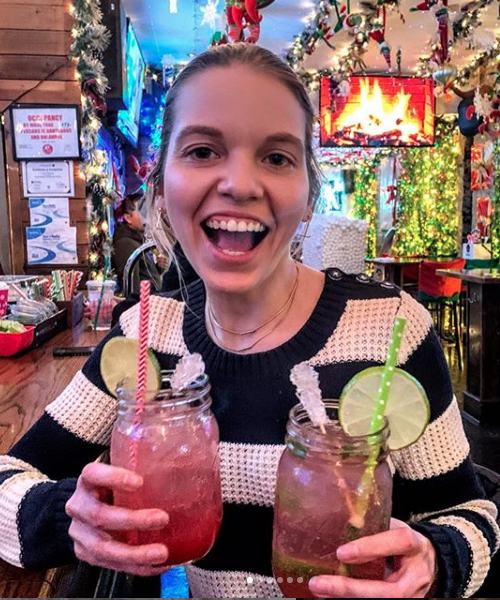 Only 361 days until #Christmas, let's grab a drink! #elfdup is open starting 11am today, tomorrow on New Year's Eve and on New Year's Day!

Gram by @pigoutchicago, thanks for sharing 😍