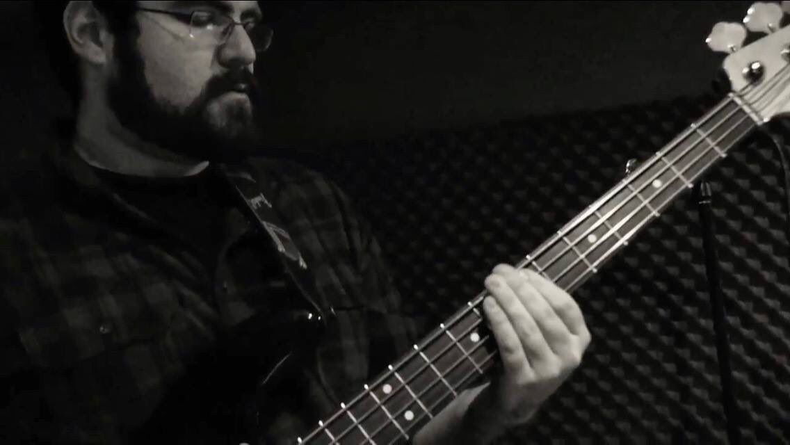 ABoomerangMusic's tweet photo. Episode 8 is live now! This one features @BobbyMahoney and Zac Vanacoro of Velvet Weekend. It’s another good one, hope you all enjoy. https://t.co/OQMcXDC2P7 #music #Interviews #podcast https://t.co/QPqRIxIAws