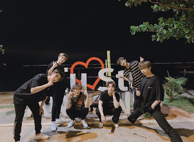 AeDoPJongChan's tweet photo. Amores, hj fazem 2 meses desde q vcs fizeram show em Florianópolis! 
Amei passar algumas horas e conhecer vcs! ♥️
Vcs fizeram um ótimo trabalho como sempre! 
Saudades! 
Amo vcs! ♥️

#spectrumnobrasil #SpectrumEmFlorianópolis2020 #Lantana 
@spectrum_0510 https://t.co/BscTVjGfYl