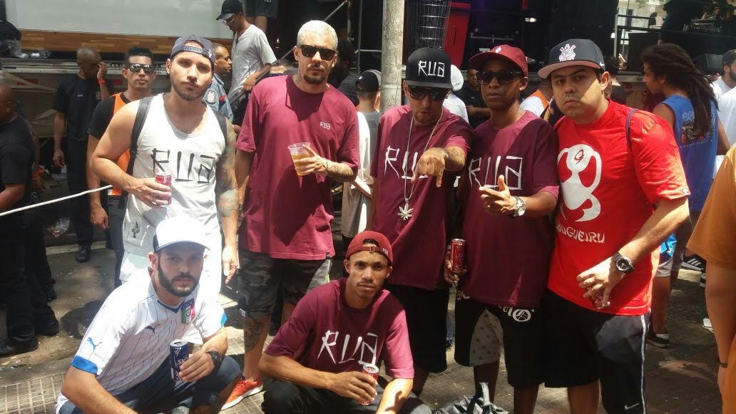 furmigueiru's tweet photo. @FuncaoRHK e Família @furmigueiru sempre chegando em peso no Bloco Beatloko / DJCIA! 
Parabéns por esse mega evento @DJCIA. 
@rzooficial
@WUCRISEINFINITA

#Furmigueiru #FunçaoRHK #DjCia #RZO https://t.co/fNMdmtI5QE