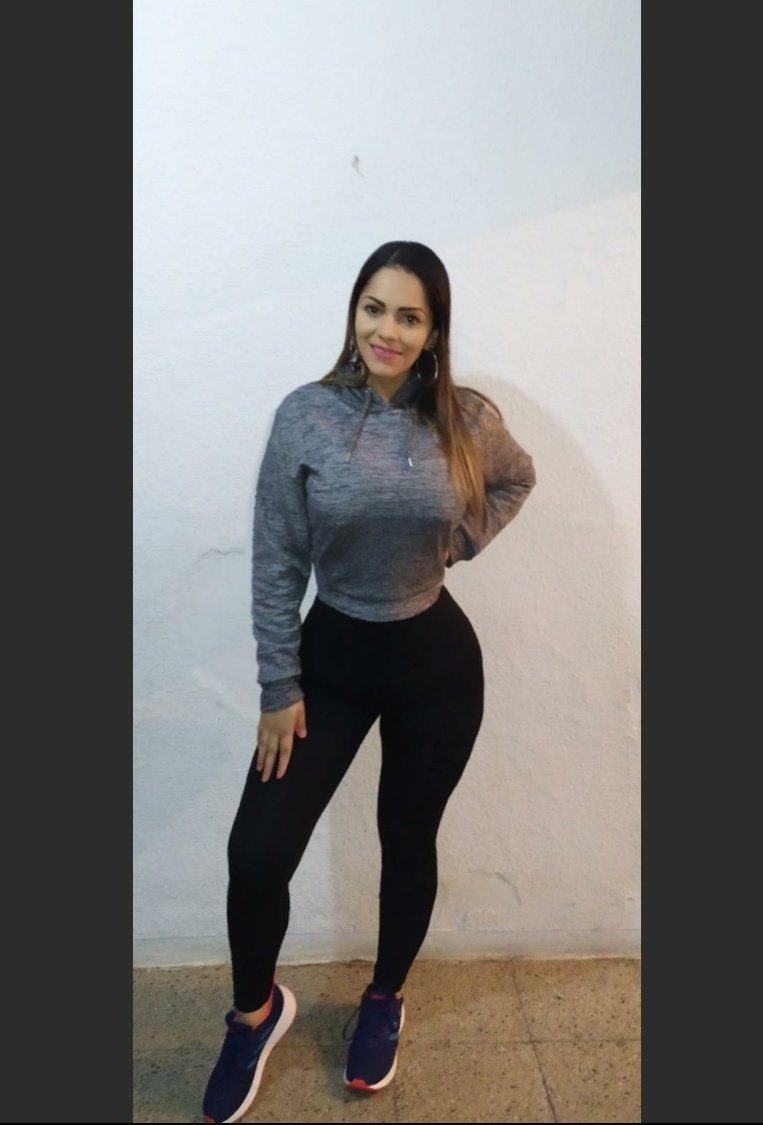 Dusbeyly's tweet photo. @quierobaa @adoraculos2 @ultrabuenas @Lachivirica69 @SexyMunequitas @sexybabes2069 @sexyretwiteo @LatinaNalgonas @denalgas @sexylatinas19 @CISNEROS4000 Jajajaja Hola chicos hermosos espero je estén muy bien y que pasen un Eliz año nuevo SE LES QUIERE MUCHISIMO LES ENVIO UN BESOTE https://t.co/jTp3JuEW8Q