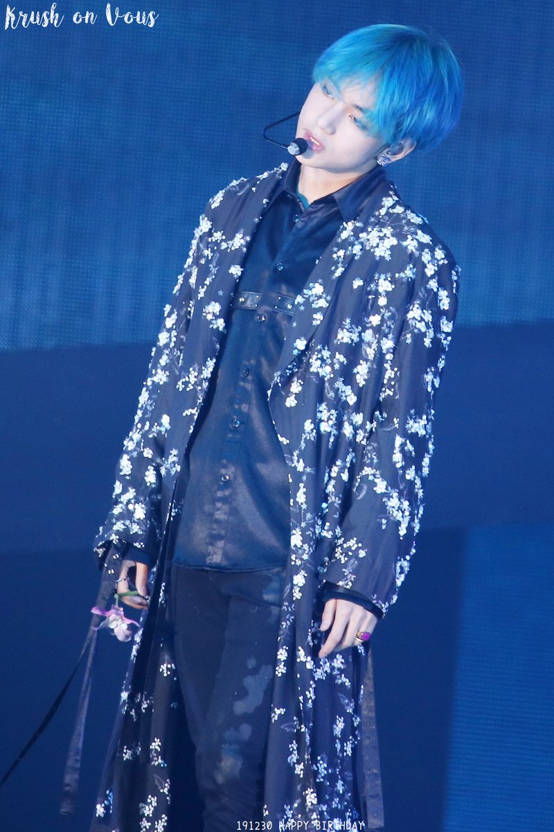 krushonvous9597's tweet photo. 보라해

#HappyTaehyungDay #HappyVDay 
#태형생일ᄎᄏ #BornToVLoved

#방탄소년단 #BTS #태형 #태태 #뷔 #V #김태형 #TaehyungYouArePerfect
@BTS_twt https://t.co/8dgvcNCv78