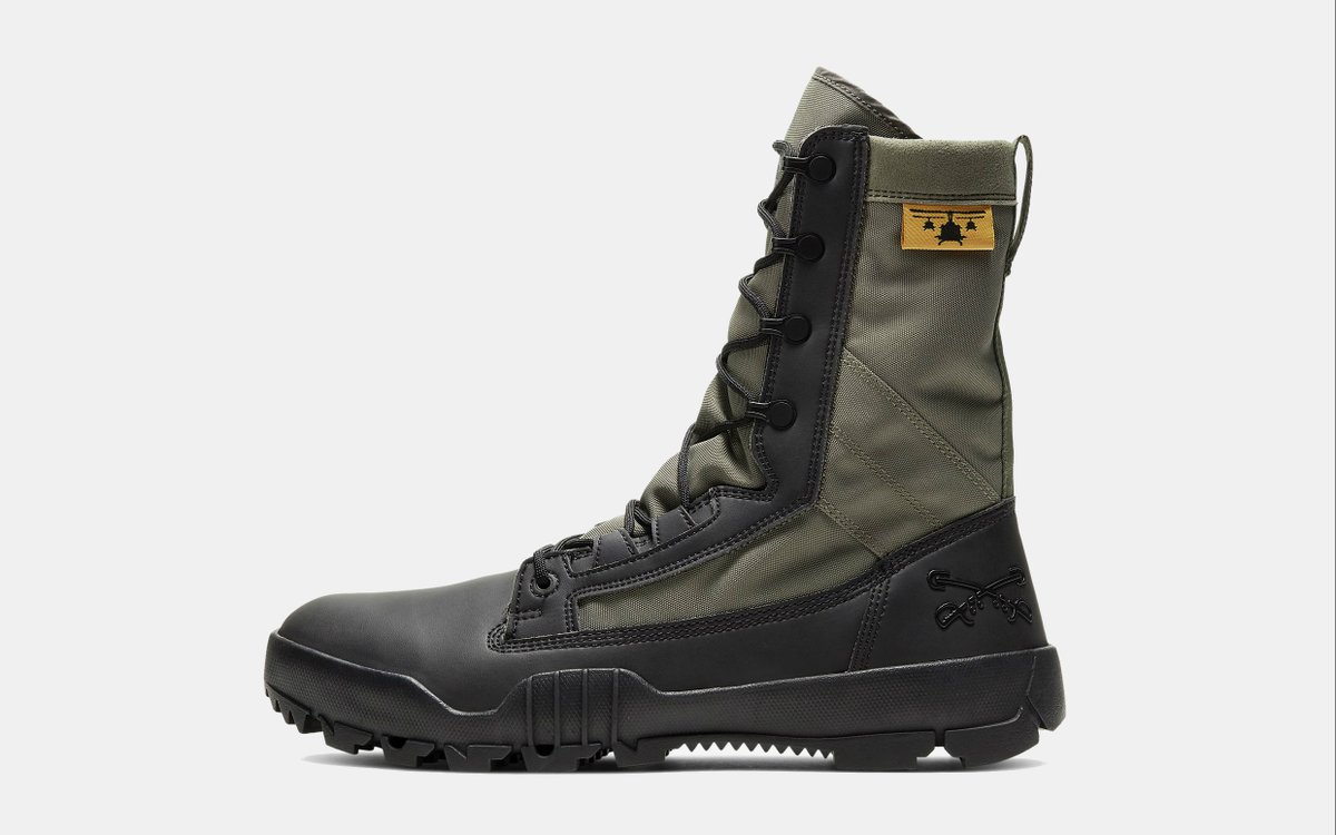 GearMoose's tweet photo. Nike SFB Jungle WP Tactical Boot
https://t.co/vgNfHhZIqv https://t.co/cNjHGWLuZK
