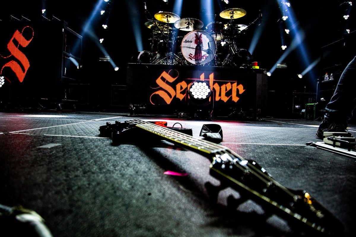Seether tweet media