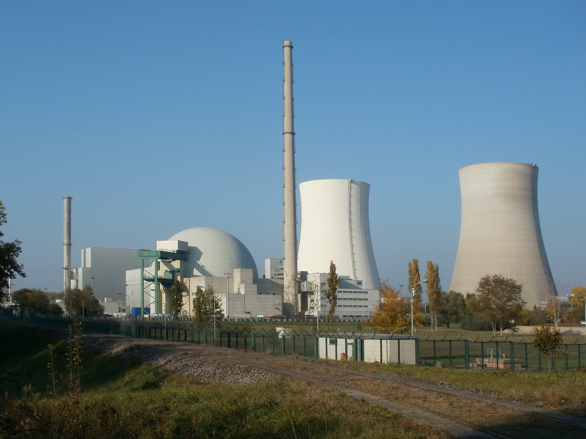 derherrseiler's tweet photo. #AKW #Philippsburg geht vom Netz: Guter oder schlechter Tag für den #Klimaschutz? Wir schauen uns die Argumente genauer an, 16:36 Uhr @SWRAktuell https://t.co/f4IvSwst9h (pic: WikimediaImages on pixabay) https://t.co/jdtaQVuQf3