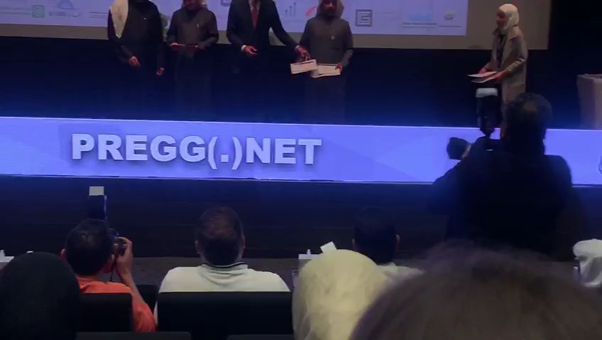 ALLWithin1's tweet photo. نبارك لرفيجاتنا و حبيباتنا ب @Preggnet ع فوزهم بجائزة زين اليوم ، احنا شاهدين ع لحظات تعبهم و شغلهم و صبرهم و ندري انهم يستاهلون المركز الاول فمبرووووك ي جميلات ❤❤❤ https://t.co/jG2aS1X0vI