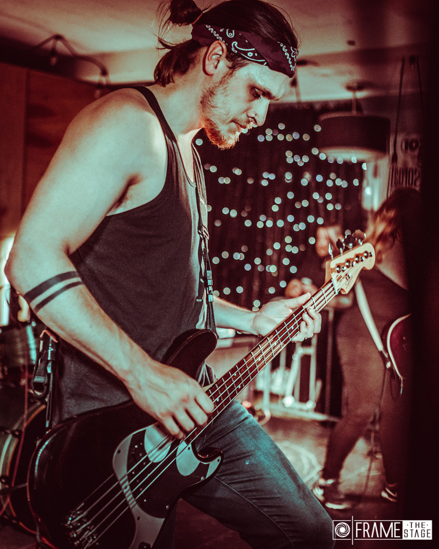 FrameTheStage's tweet photo. Check out some photos of @Glassworldband from their set at @BigRoomBar in Columbus, Ohio!

📷: @HolaKyle 

@BravoPresents #Glassworld #BigRoomBar #FrameTheStage #metalcore #concertphotography #bandphotography #musicblog #supportlocalmusic

See more photos: https://t.co/JTAQGcGgqJ https://t.co/iCpH841qet