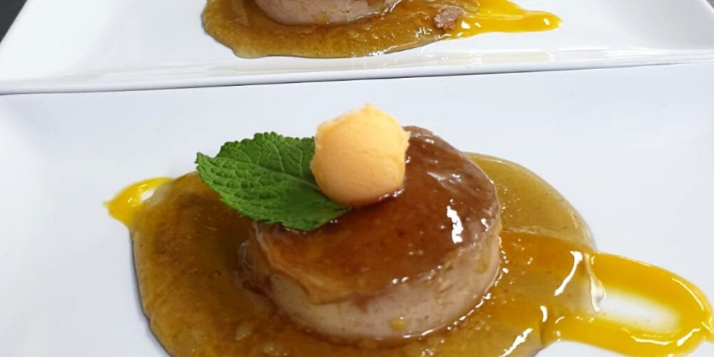 EOSLoungeBar's tweet photo. A buen tenedor... pocas palabras bastan 😝🍴 Despide los últimos días del año saboreando las mejores #recetas en #MiradorDelGuadiana  🍲 

Info &amp; reservas: 924 284 402 ☎️ https://t.co/tq9ADJT2SY