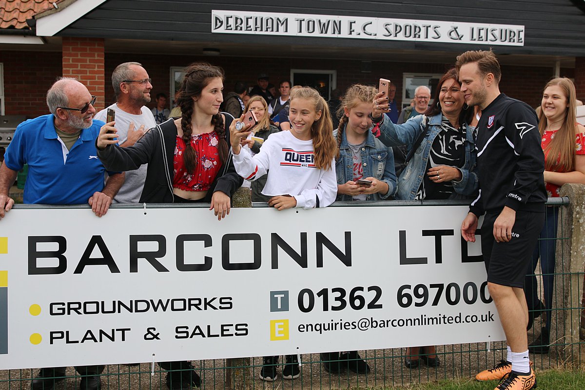DerehamTown's tweet photo. 🚨January Fixtures at Aldiss park🚨

4th Jan 3pm KO v @GWRovers 
21st Jan 7:45pm KO v @MundfordFC 
25th Jan 3pm KO v @CoggeshallTown 

We need your support this January Magpies fans - lets get behind the lads &amp; make it a fortress 

Adults £8
Over 65s £5 

#WeAreDereham ⚫️⚪️ https://t.co/rxX75NqWcn