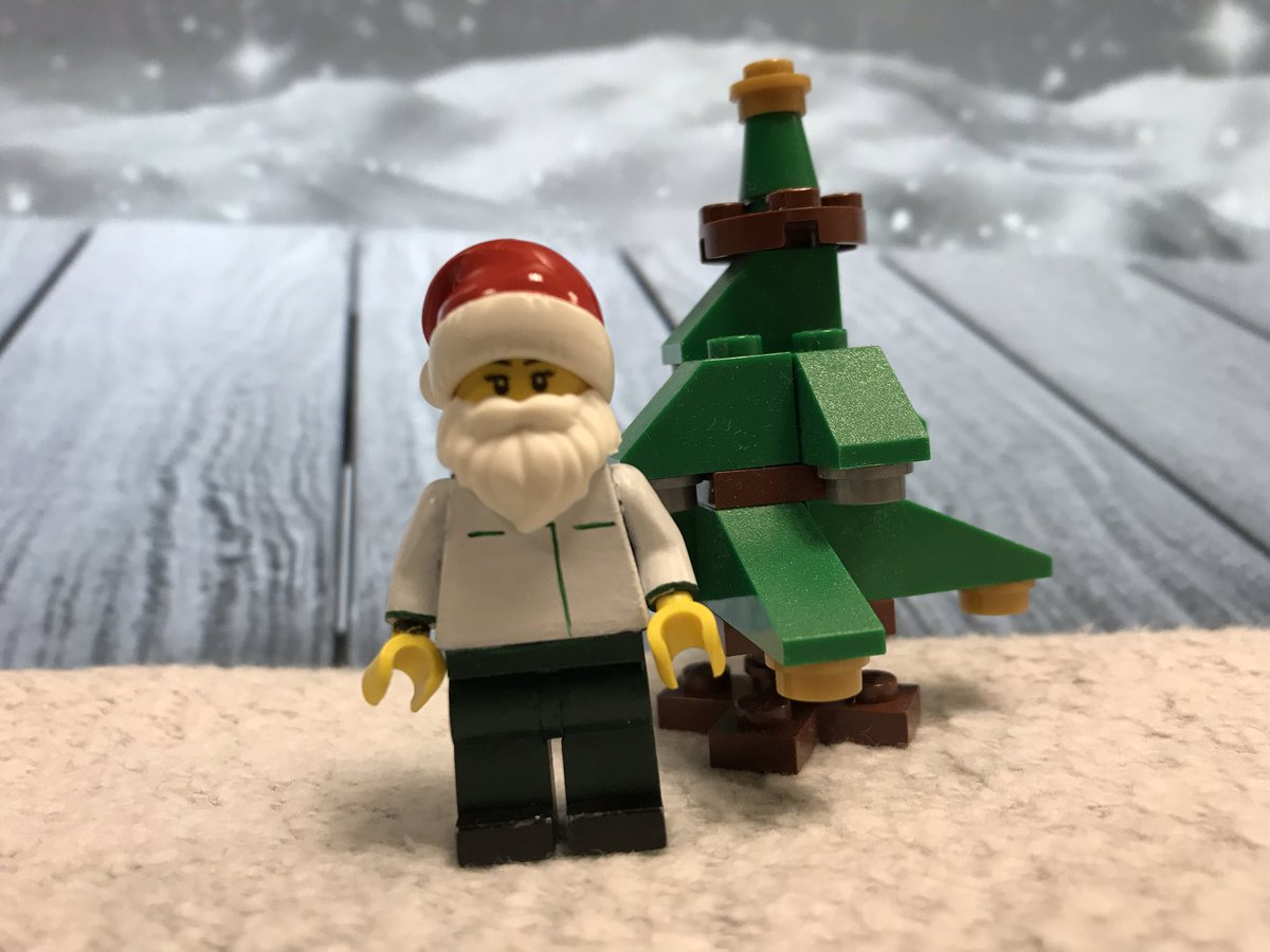 JodyDennisOT's tweet photo. A Merry Christmas and a happy new year from #LegoOT and the @WrekinWards AHPs, doing #LegoTherapy today the festive way!! @mpftnhs https://t.co/N9BD1q2XRZ