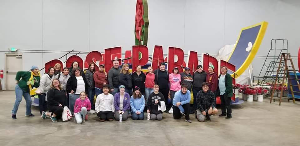 CARainbowGirls's tweet photo. Districts 54, 56 & 57 had so much fun working on the Shriners Rose Parade float. Thank you to everyone who cut, glued and climbed scaffolding. We can't wait to see the float going down Colorado Blvd.
.
#service #roseparade #floats #floatdecorating #newyear #shrinershospital https://t.co/hOVS5Lmhsw