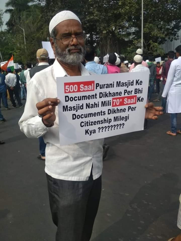 imMAK02's tweet photo. This placard!! 

#IndiaAgainstCAA 

#IndiaDoesNotSupportCAA https://t.co/Uya5XQMsQo
