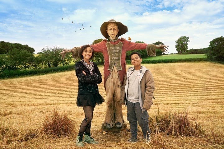 SteveClarkCars's tweet photo. Meet the new #WorzelGummidge “Guardian of the Levels, Sentinel of the Seasons, Scarecrow of Scatterbrook” A lovable rogue, kindhearted but just a bit naughty !
I loved the original & expected more of the same but this has a charm of its own #VeryWatchable Thanks @BBCOne https://t.co/CZRQpurjcq