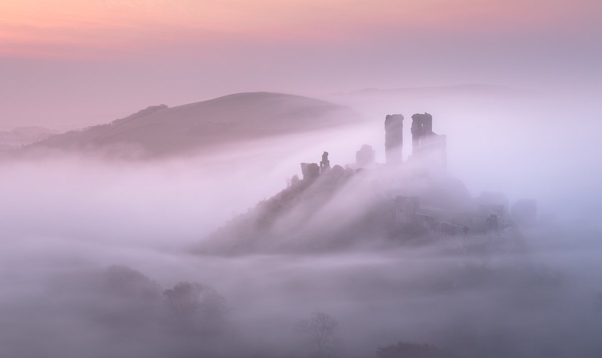 Jay_B_Photos's tweet photo. It's been an exciting year photography-wise. I've not managed to get out for the last few weeks, but here are four of my favourites from the year. I hope you all have had a wonderful Christmas and I wish you all the best for 2020! 🙂 https://t.co/g5A230M4lI