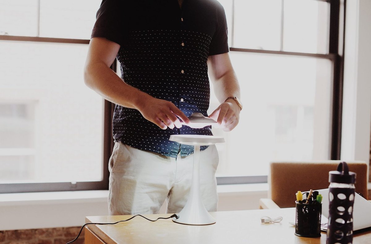 shopmodern_'s tweet image. The Levitating UFO Speaker Lamp offers you the home of the future, today. 👽 The LED lamp floats effortlessly above the base, emitting soft light and the music of your choice and is fully bluetooth enabled. Shop here: soo.nr/t1uC #ufolamp #levitatinglight