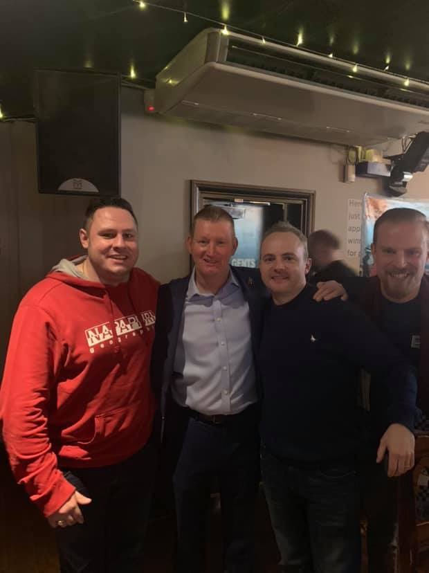 MileHighHammers's tweet photo. Great event on Saturday with @WestHamWaycouk before the game. Met one of my West Ham idols growing up and had a blast, certainly did help lighten the mood before the match and was the highlight of the weekend. Cheers @ExWHUemployee @DaveWalkerWHU #AgentLomas https://t.co/BnYR4aARyU