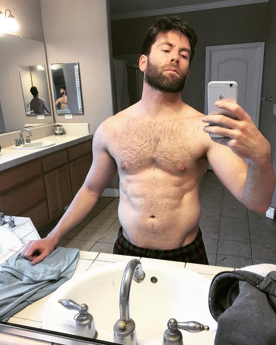gayfitnessuk's tweet photo. It's still winter, we can still bulk. @cazador_bailador is!
...
#gayfitness #progresspic #musclecub #gaybodybuilder #beardedgay #aspiringbodybuilder #gayfit #beardedboy #scruffy #beardsofinstagram #beardo #bulkingseason #motivation💪 #musclegay #musclegain #hairychest #instafit https://t.co/ufSxquQOox