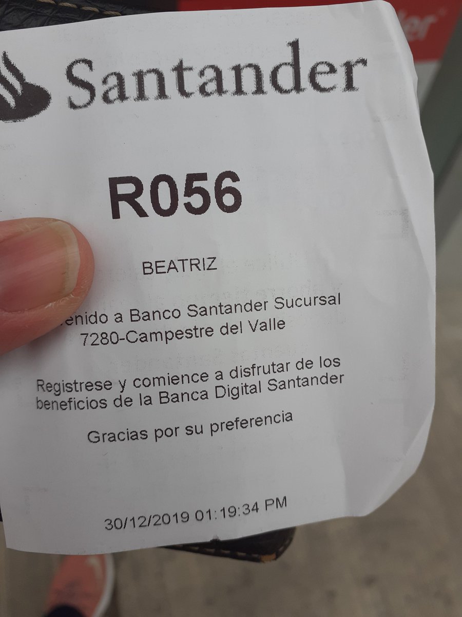 _LaFelix_'s tweet photo. Una hora después y solo han avanzado 10 turnos. @SantanderMx tus implementaciones son un asco. @Banorte_mx te extraño. Cambio de nómina urgente. https://t.co/XSE39DChQx
