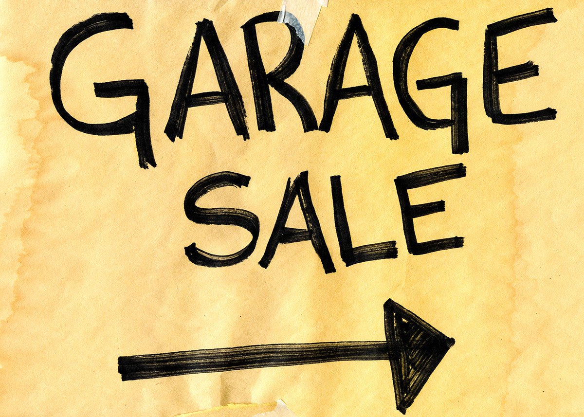 DurysCamera's tweet photo. Our garage sale is coming to an end on Jan. 2nd, so hurry on by and get 85% off ALL GARAGE SALE ITEMS!!!! https://t.co/PfXNxB7tdX