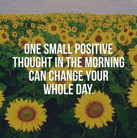 LiveLifeFwdShow's tweet photo. #MondayMotivation Start your day off right! 🙌 
Post your positive affirmation in the comments. 👇 https://t.co/XP5q3WYe8e