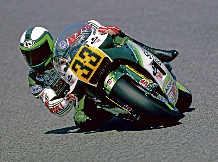 popsyosh34's tweet photo. Paul "Loopy" Lewis ๐ฆ๐บ3โฃ3โฃ๐
Skoal Bandit Suzuki RG500
#AngryAnt https://t.co/B8OSgkoql0