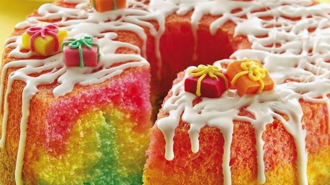 JinJinDoggy's tweet photo. Today #Angelgang celebrates #AngelBobby @peemailAngels 6th OTRB angelversary. We have big banquet, bacon tower & his favorite rainbow cake in his honor. His brofur #AngelToby here helping celebrate. https://t.co/YvdoOF7CWw