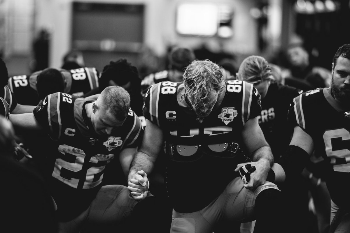 Panthers's tweet photo. Team 🙏 https://t.co/OcCQhRxTcN