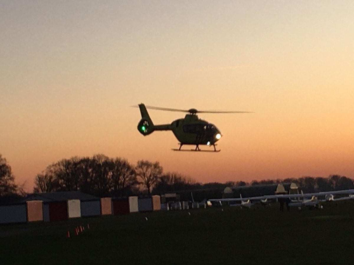 LifeFlightnl's tweet photo. Lifeliner 1 van EHHV naar VU Amsterdam #MMT #hems #helicopter #anwb #p2000 https://t.co/TvDzHz0Hv5