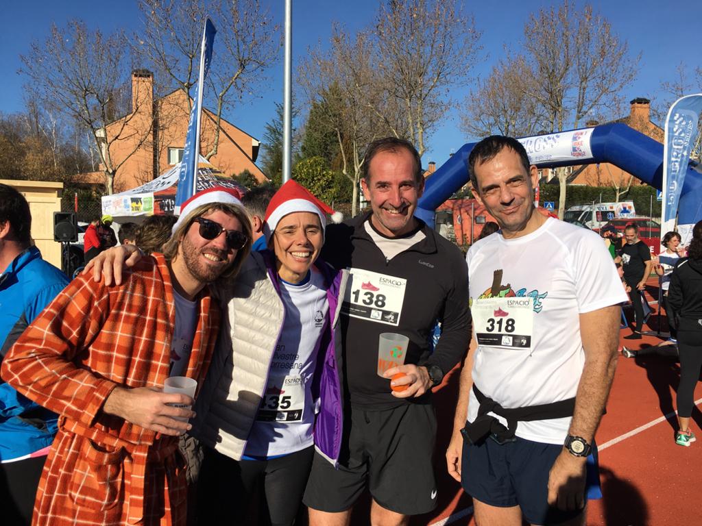 cntorrelodones's tweet photo. Los nadadores de vez en cuando también corremos. Sobretodo si el trazado es tan chulo como el de este año en la #sansilvestretorresana #san silvestre #torrelodones #5K https://t.co/JeIVUr8k9Z