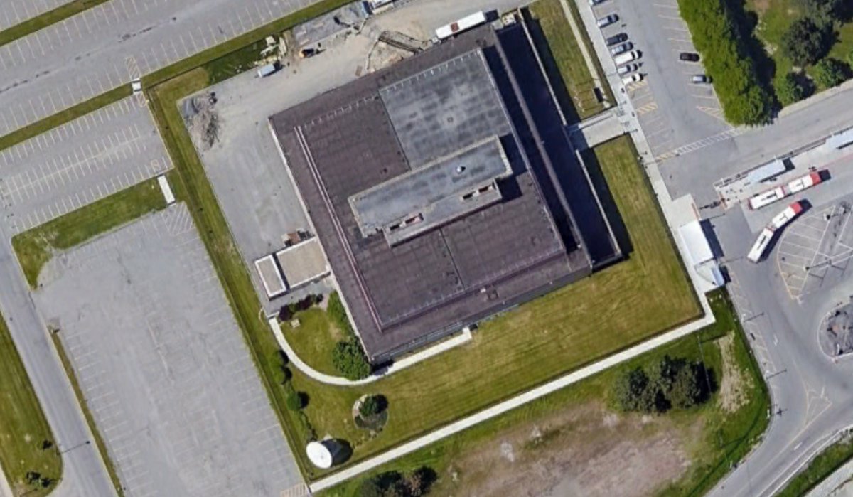 NewmanRobinson's tweet photo. SIGINT Site of the Day (#SISotD): DND Data Centre, Tunney's Pasture, Ottawa, Ontario, Canada. HQ of the Canadian Forces Supplementary Radio System (military SIGINT collectors; now CFIOG) was located on the 4th floor from 1976 to 1998. https://t.co/GbDt3aWnyQ https://t.co/H7fejEPeNN